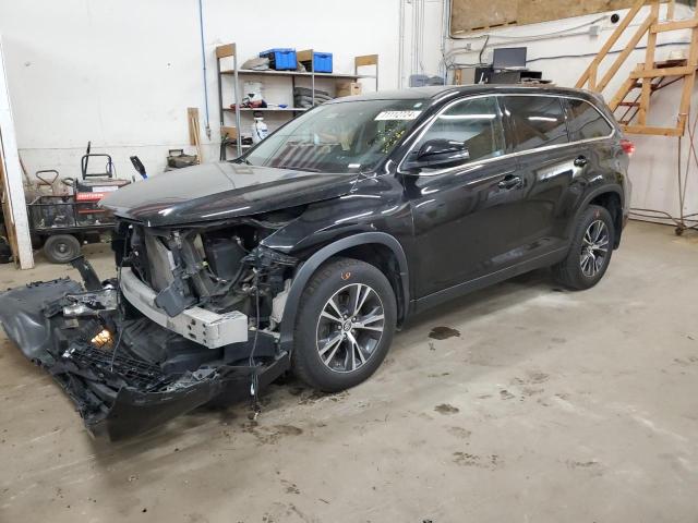 TOYOTA HIGHLANDER 2019 with VIN 5TDBZRFH2KS711392 - Photo from auction