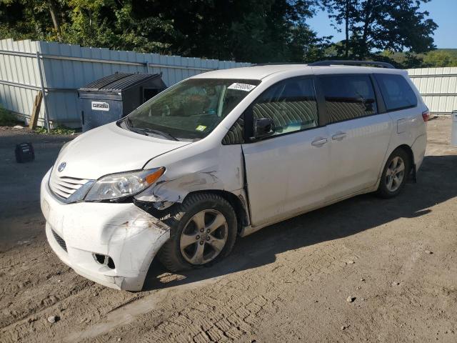 Photo 1 from auction – 2017 TOYOTA SIENNA LE with VIN 5TDKZ3DC9HS790637