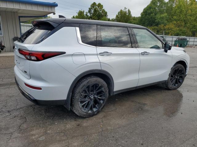 Photo 3 from auction – 2023 MITSUBISHI OUTLANDER with VIN JA4J4VA8XPZ043299