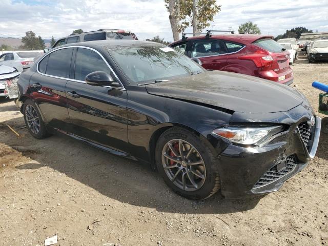 Photo 4 from auction – 2018 ALFA ROMEO GIULIA with VIN ZARFAEBN7J7564157