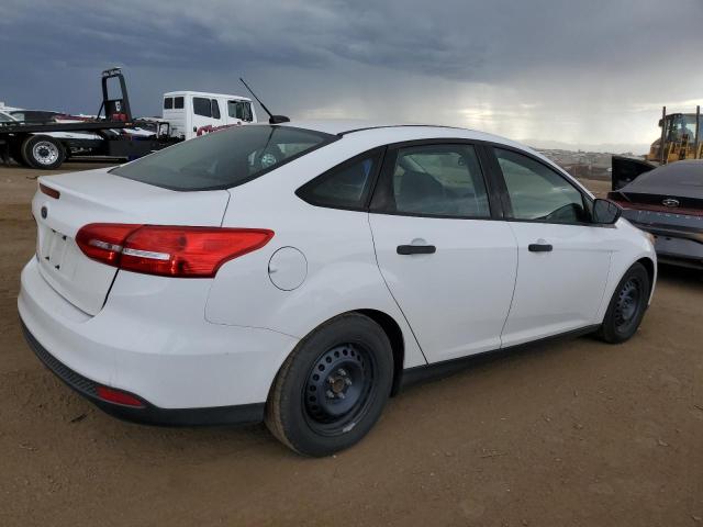 Photo 3 from auction – 2015 FORD FOCUS S with VIN 1FADP3E23FL232291