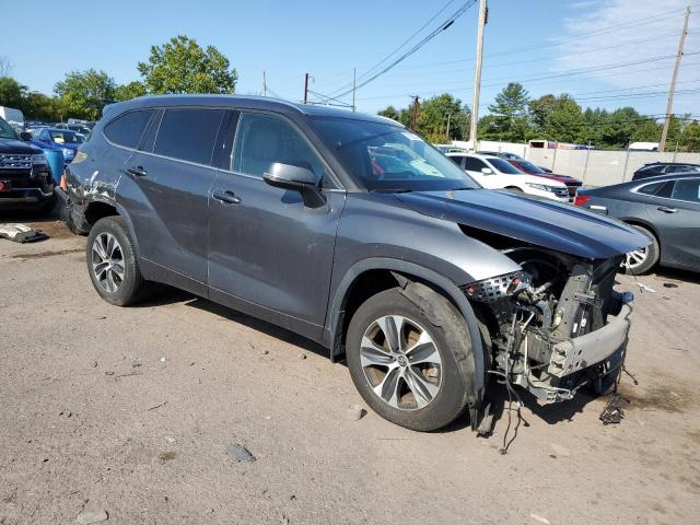Photo 4 from auction – 2021 TOYOTA HIGHLANDER with VIN 5TDHZRBH8MS062698