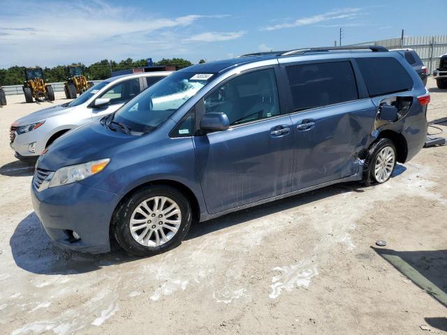 Photo 1 from auction – 2016 TOYOTA SIENNA XLE with VIN 5TDYK3DC3GS744184