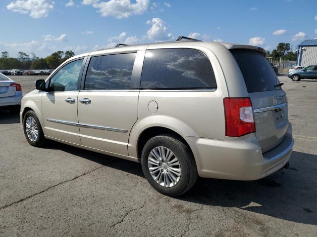 Photo 2 from auction – 2015 CHRYSLER TOWN & COU with VIN 2C4RC1CGXFR646528