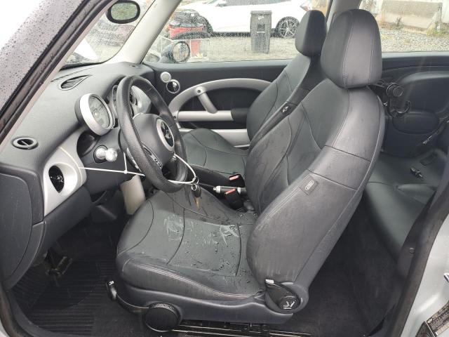 Photo 7 from auction – 2004 MINI COOPER with VIN WMWRC33414TJ55494