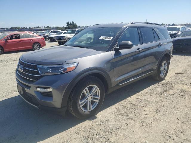 FORD EXPLORER X 2022 مع رقم تعريف المركبة 1FMSK7DH3NGB20493 - صورة من المزاد