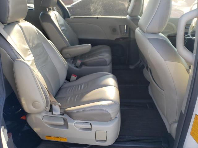Photo 11 from auction – 2011 TOYOTA SIENNA XLE with VIN 5TDYK3DC3BS135945