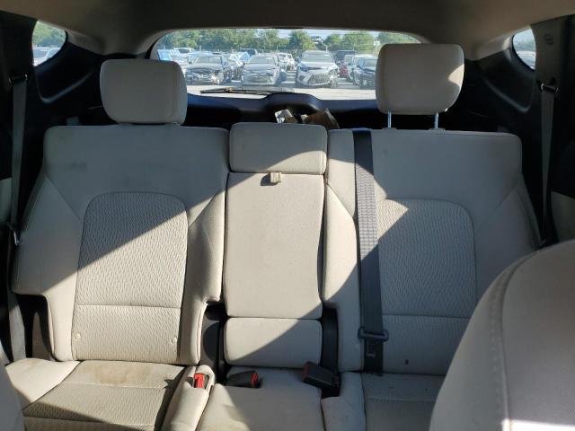 Photo 10 from auction – 2017 HYUNDAI SANTA FE S with VIN 5NMZU3LBXHH007706