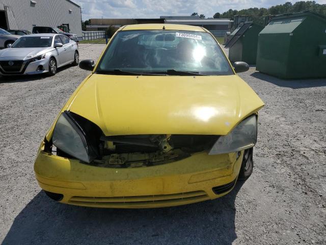 Photo 5 from auction – 2005 FORD FOCUS ZX3 with VIN 3FAFP31N65R112994