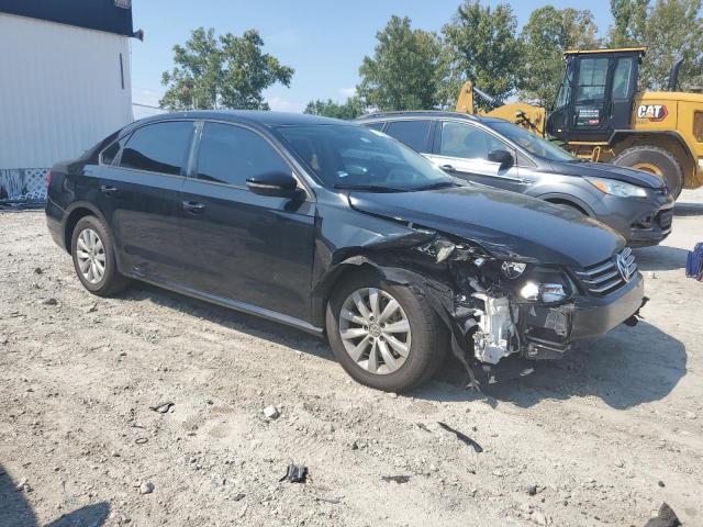 Photo 4 from auction – 2012 VOLKSWAGEN PASSAT S with VIN 1VWAH7A39CC046098