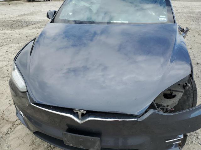 Снимка 11 от търг – 2017 TESLA MODEL X с VIN 5YJXCBE21HF049555