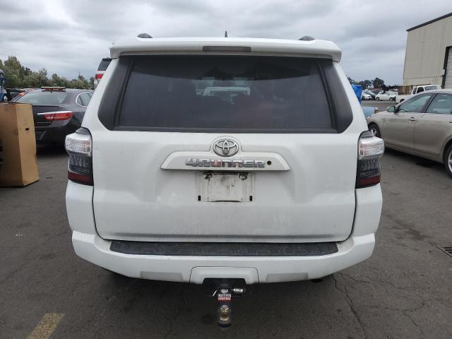 Photo 6 from auction – 2019 TOYOTA 4RUNNER SR with VIN JTEBU5JR4K5611304