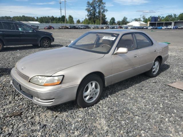 LEXUS ES 300 1992 with VIN JT8VK13T9N0036190 - Photo from auction