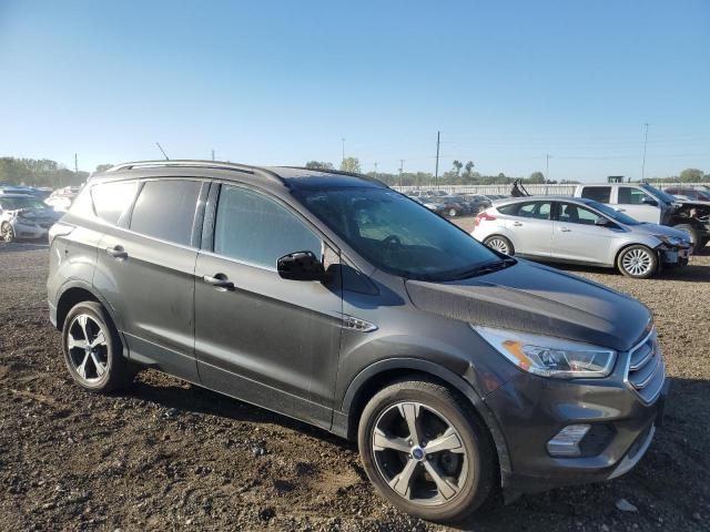 Photo 4 from auction – 2017 FORD ESCAPE SE with VIN 1FMCU9G95HUF03162