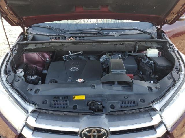 Photo 12 from auction – 2018 TOYOTA HIGHLANDER with VIN 5TDZZRFH9JS256540