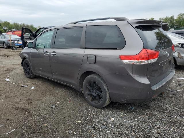 Photo 2 from auction – 2013 TOYOTA SIENNA XLE with VIN 5TDYK3DC6DS333485