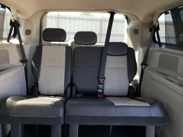 Photo 10 from auction – 2010 CHRYSLER TOWN & COU with VIN 2A4RR8DX7AR404806
