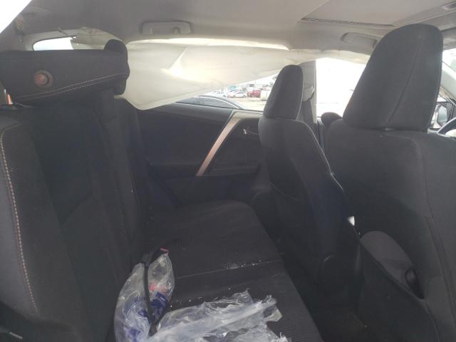 Photo 11 from auction – 2015 TOYOTA RAV4 XLE with VIN JTMWFREV1FJ042696