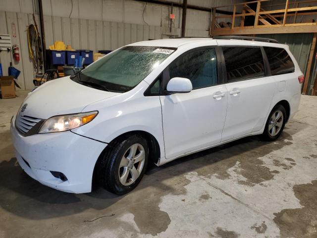TOYOTA SIENNA LE 2015 with VIN 5TDKK3DC5FS560837 - Photo from auction