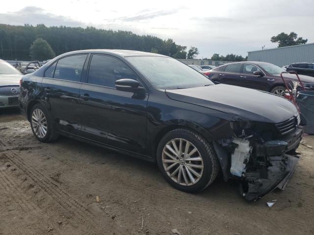 Photo 4 from auction – 2011 VOLKSWAGEN JETTA SEL with VIN 3VWLX7AJ8BM337571