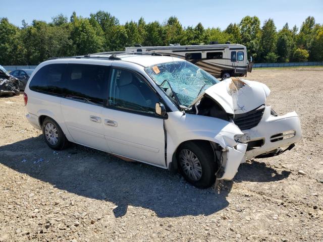 Photo 4 from auction – 2005 CHRYSLER TOWN & COU with VIN 2C4GP44R95R435963