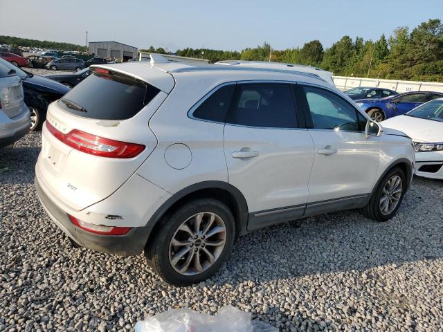 Photo 3 from auction – 2017 LINCOLN MKC SELECT with VIN 5LMCJ2C9XHUL72068