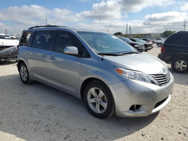 Photo 4 from auction – 2014 TOYOTA SIENNA LE with VIN 5TDKK3DC8ES506463