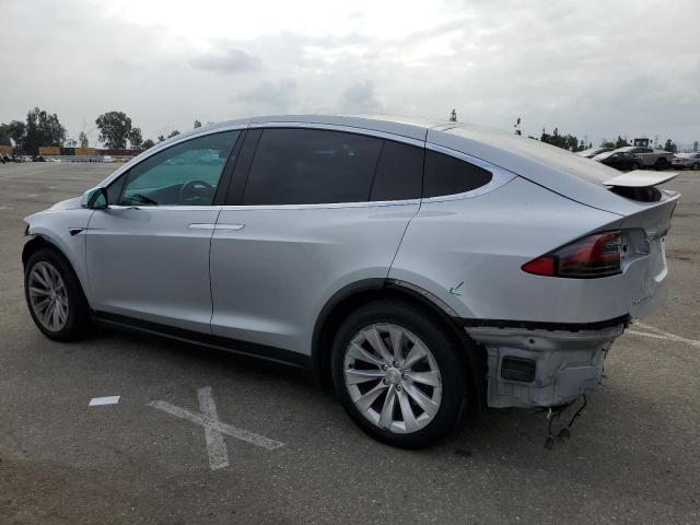 Photo 2 from auction – 2017 TESLA MODEL X with VIN 5YJXCDE22HF068322