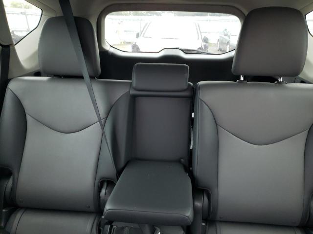 Photo 10 from auction – 2012 TOYOTA PRIUS V with VIN JTDZN3EU2C3053663
