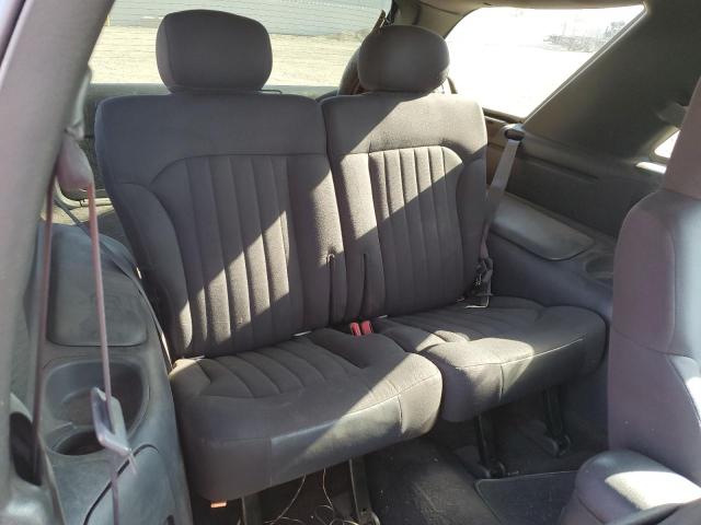 Photo 11 from auction – 2003 CHEVROLET BLAZER with VIN 1GNCS18X53K123081