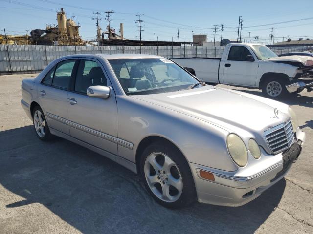 صورة رقم 4 من المزاد - 2002 MERCEDES-BENZ E 320 مع VIN WDBJF65J42B483067