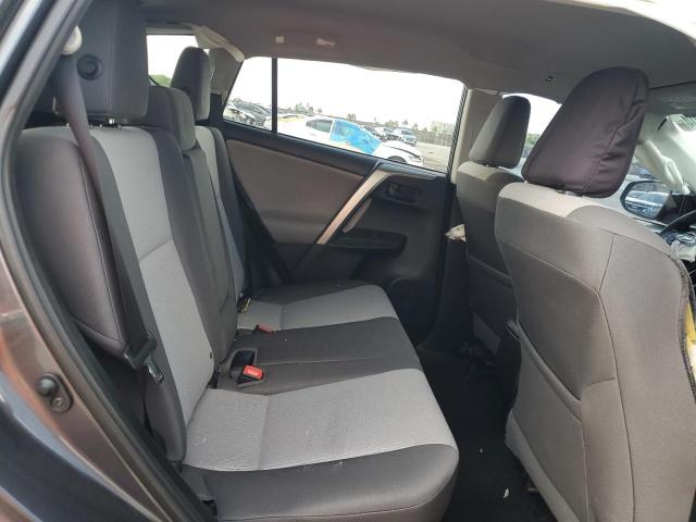 Photo 11 from auction – 2015 TOYOTA RAV4 LE with VIN 2T3ZFREV2FW199605
