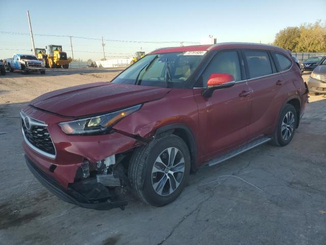 TOYOTA HIGHLANDER 2022 with VIN 5TDGZRAH0NS560800 - Photo from auction