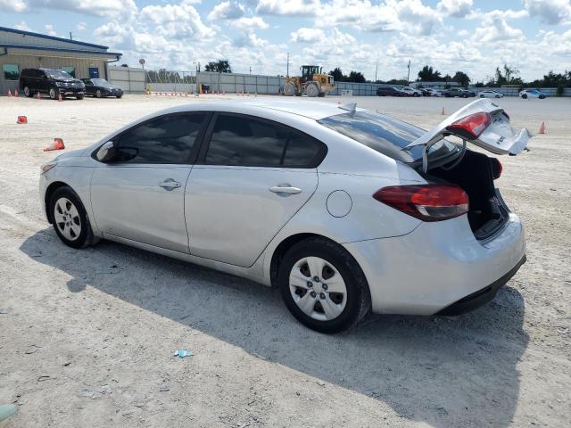 Photo 2 from auction – 2017 KIA FORTE LX with VIN 3KPFK4A75HE135159