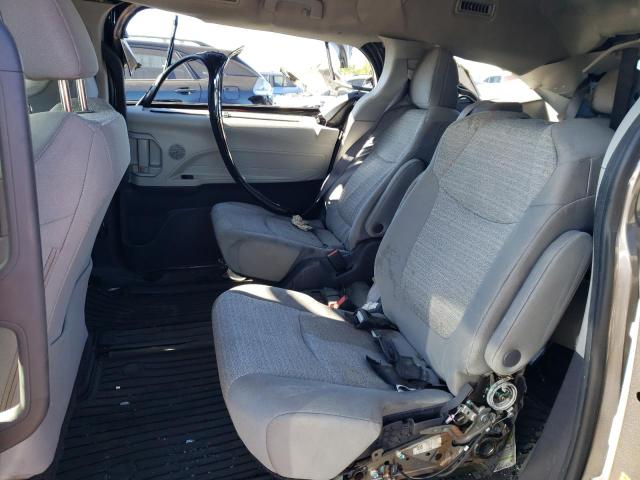 Photo 11 from auction – 2021 TOYOTA SIENNA LE with VIN 5TDKRKEC5MS071663