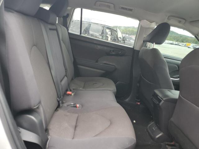 Photo 11 from auction – 2022 TOYOTA HIGHLANDER with VIN 5TDZZRAH2NS557227