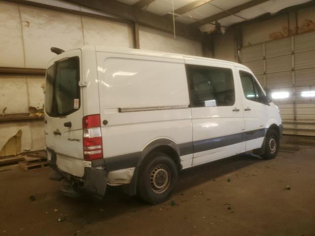 Photo 3 from auction – 2016 MERCEDES-BENZ SPRINTER 2 with VIN WD3PE7DD3GP293538