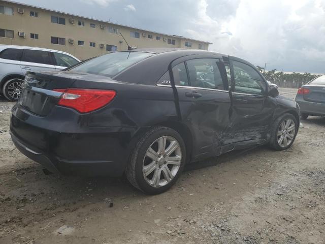 Photo 3 from auction – 2013 CHRYSLER 200 LX with VIN 1C3CCBABXDN705756