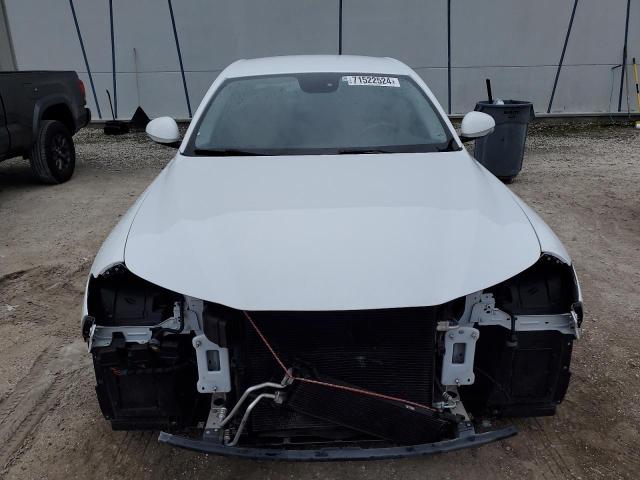 Photo 5 from auction – 2017 ALFA ROMEO GIULIA with VIN ZARFAEBN4H7550212