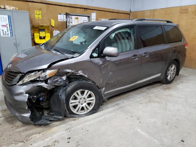 Photo 1 from auction – 2011 TOYOTA SIENNA LE with VIN 5TDJK3DC3BS025057