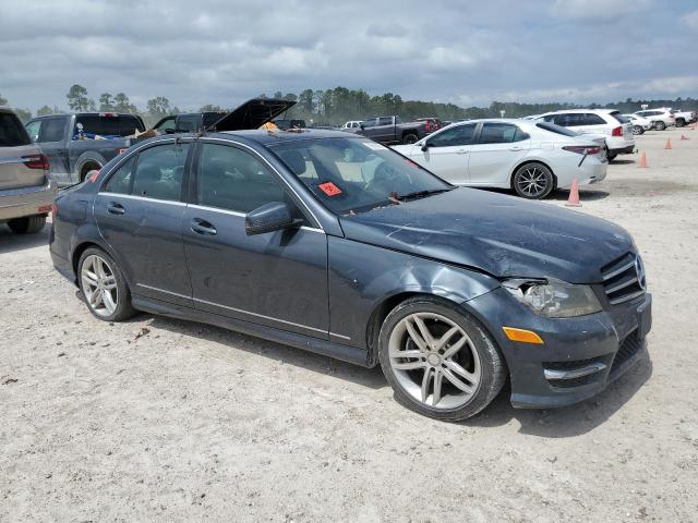 Photo 4 from auction – 2014 MERCEDES-BENZ C 250 with VIN WDDGF4HB2EA960471
