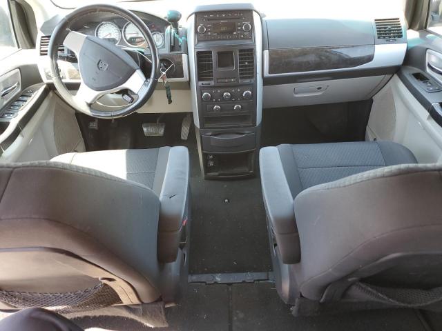 Photo 8 from auction – 2010 DODGE GRAND CARA with VIN 2D4RN5D14AR118801