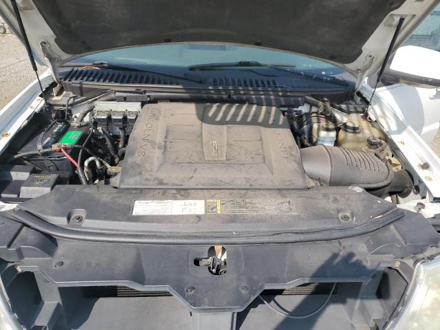 Photo 11 from auction – 2006 LINCOLN NAVIGATOR with VIN 5LMFU28596LJ05811