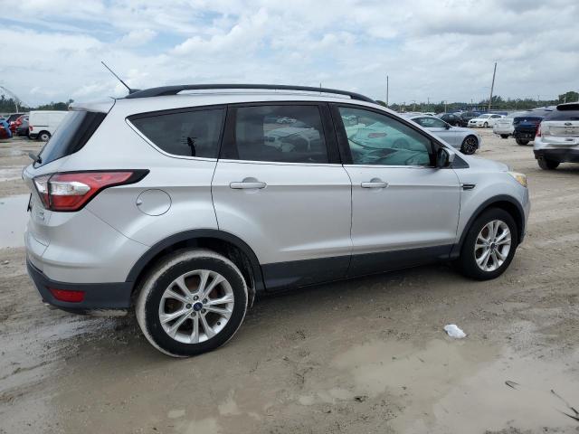 Photo 3 from auction – 2018 FORD ESCAPE SE with VIN 1FMCU0GD2JUB61840