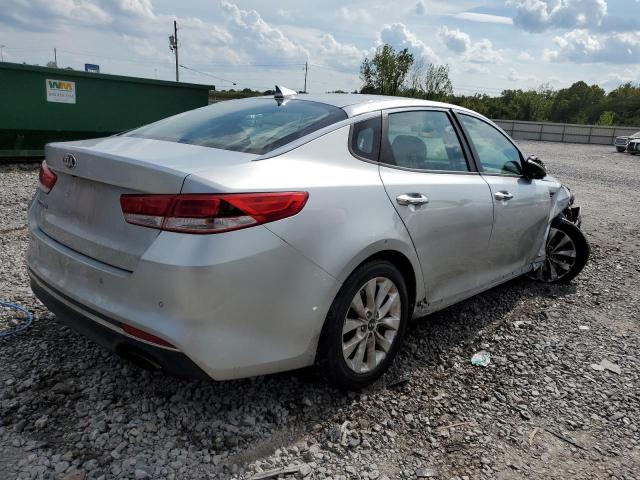 Photo 3 from auction – 2018 KIA OPTIMA LX with VIN 5XXGT4L32JG252562