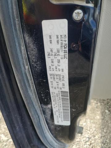Photo 14 from auction – 2016 CHRYSLER TOWN & COU with VIN 2C4RC1BG6GR282966