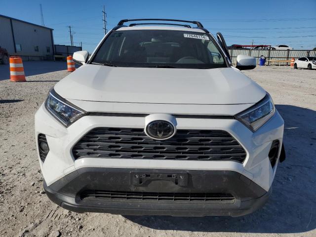 Photo 5 from auction – 2019 TOYOTA RAV4 XLE with VIN JTMW1RFVXKD035056