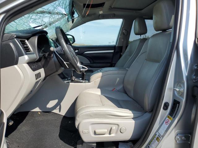 Photo 7 from auction – 2019 TOYOTA HIGHLANDER with VIN 5TDJZRFH0KS582516