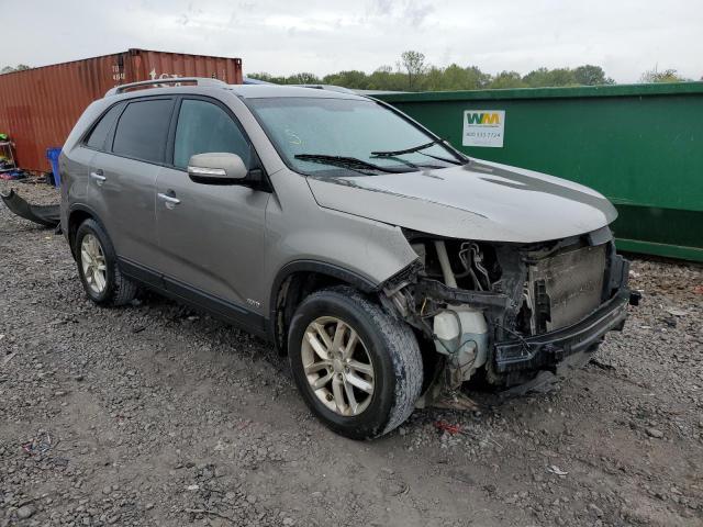 Photo 4 from auction – 2015 KIA SORENTO LX with VIN 5XYKTCA64FG652983