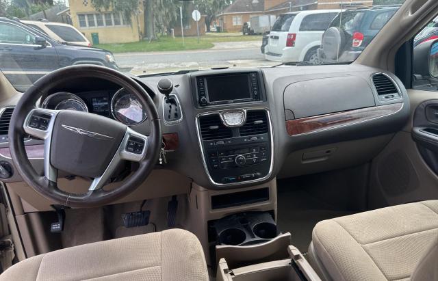 Photo 9 from auction – 2011 CHRYSLER TOWN & COU with VIN 2A4RR5DG3BR780757